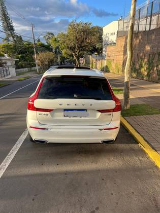 VOLVO XC60 2.0 T8 HYBRID INSCRIPTION AWD GEARTRONIC
